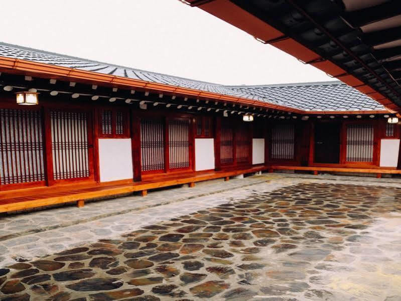 Bibimbap Hanok Guesthouse Insadong Seoul Exterior photo